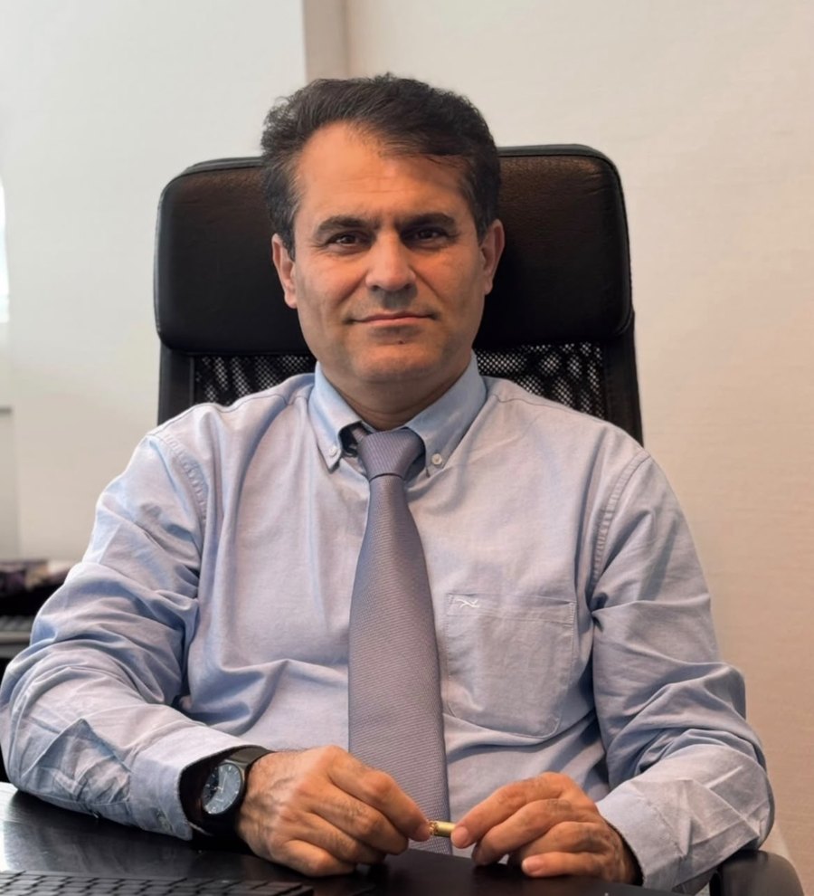 Hazhir Yari, Senior Immigration Consultant